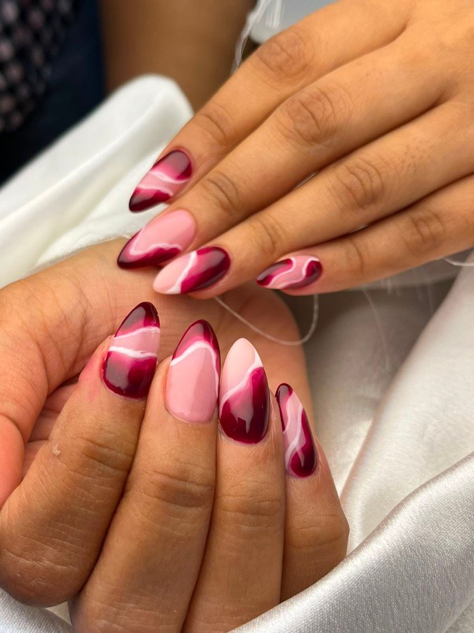 Deep red and pink almond nail set